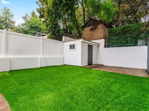 525 East 235th Street image 21 of 23