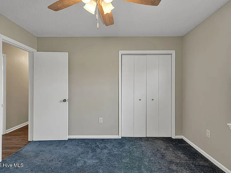 201 Ross Ct — Photo 31