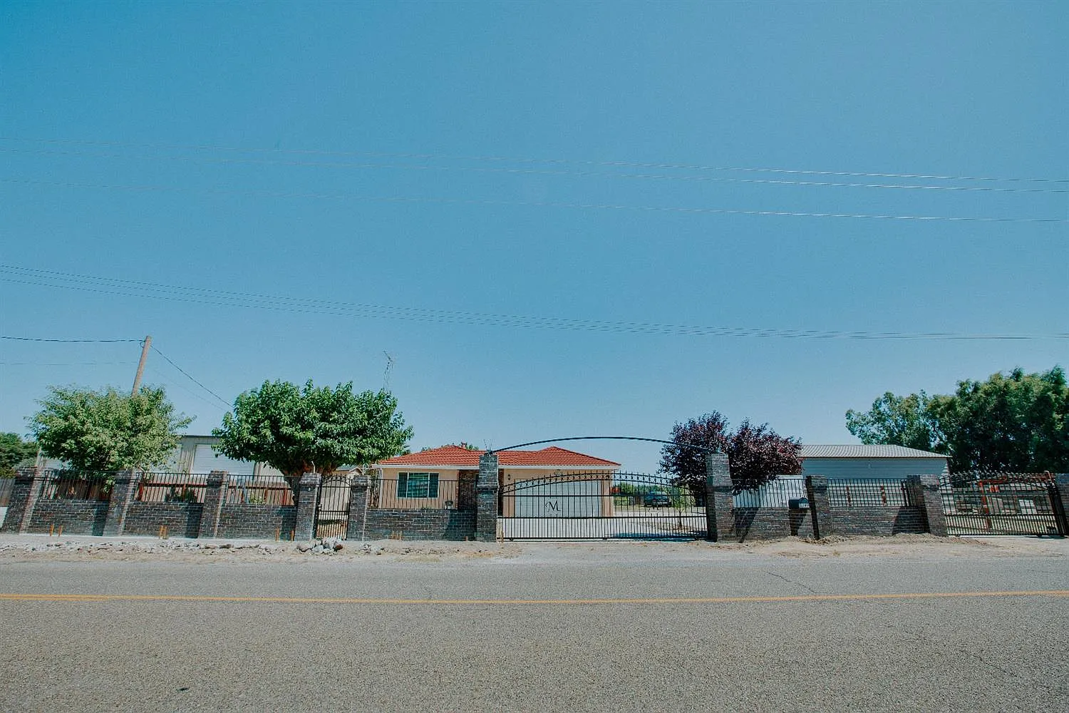 3149 California Ave photo 1