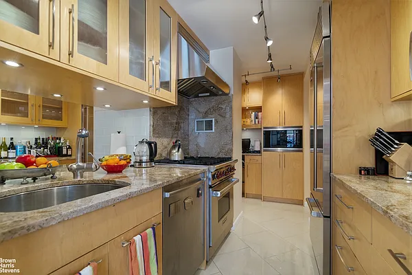 Sold by Brown Harris Stevens | media 9
