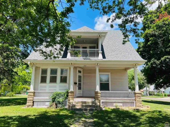 703 Pioneer St, Seneca, KS 66538