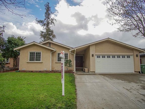 2nd image of 1855 Camargo Dr