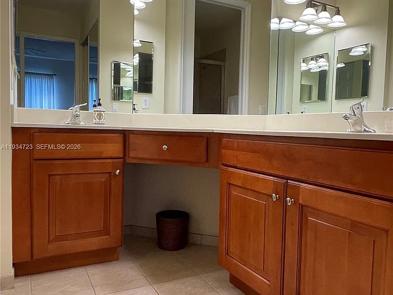 3500 Oaks Clubhouse Dr #308 — Photo 45
