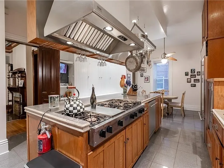 425 Gladstone Blvd — Photo 18