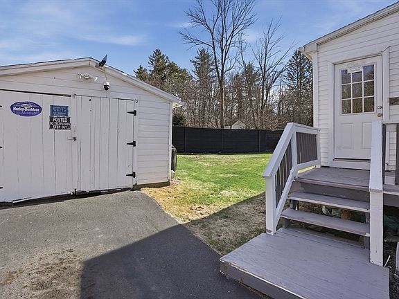3rd image of 57 Gardner Rd