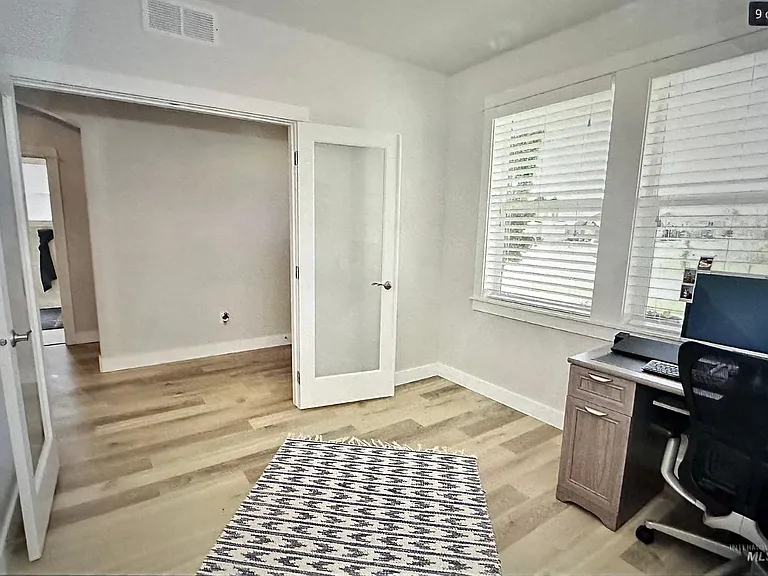 2116 E Melwood St — Photo 19