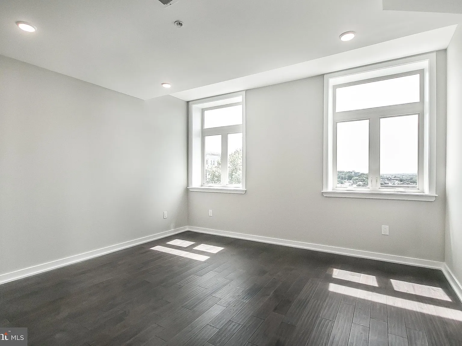 1 bed, 835 sqft, $1,675 — Photo 1