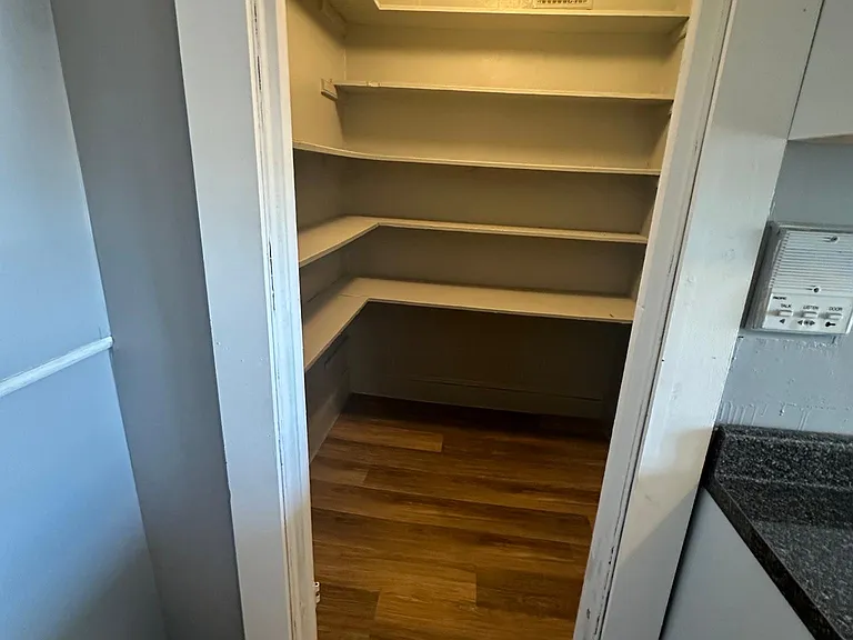 926 Wethersfield Ave #1C — Photo 4