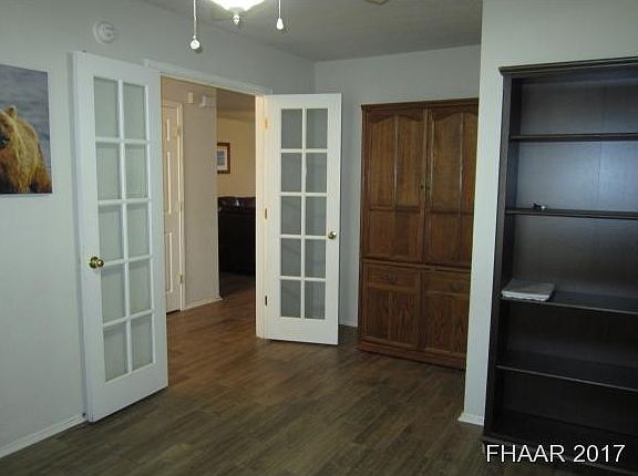 3rd image of 4510 Twin Oaks Cir