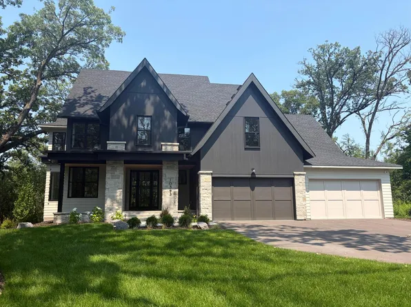 5570 Wedgewood Dr, Shorewood, MN 55331