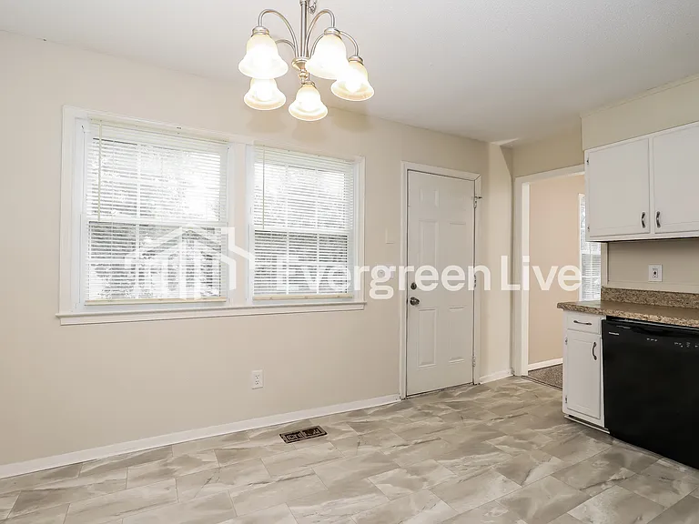 4235 Queen Beth Dr — Photo 6