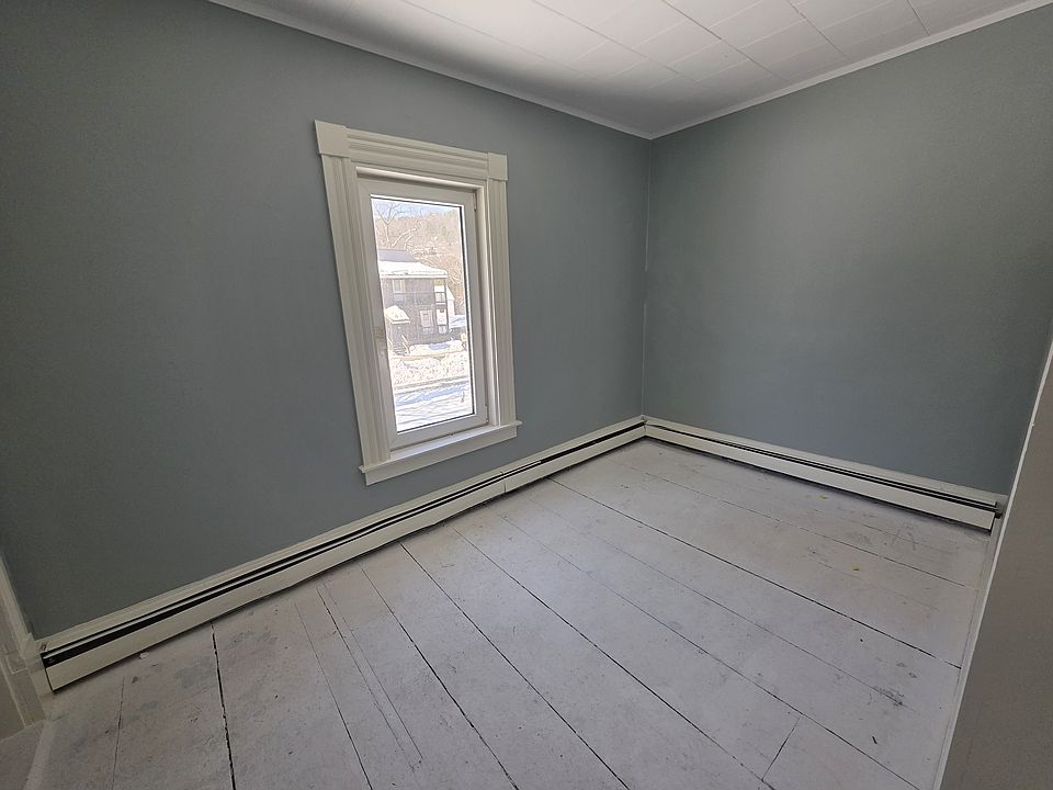 2nd image of 1407 Maple St Floor 3