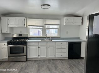 276 Linden Ave, Middletown, NJ 07748