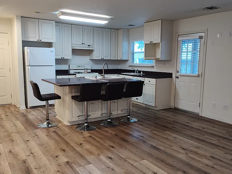 Kitchen with island