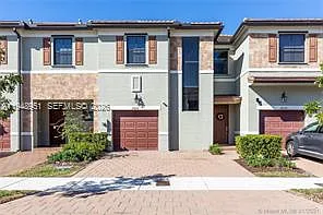 10034 W 32nd Ln
