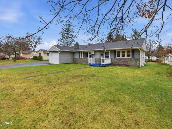 906 Avenue I, Matamoras, PA 18336