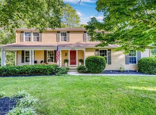 2304 Leeway Dr, Hudson, OH