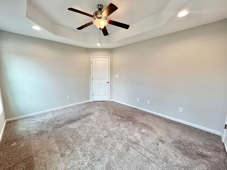 74 Griffith Pl — Photo 10