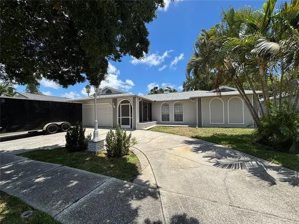 8382 121st Ave, Largo, FL 33773