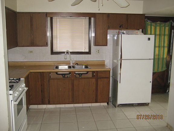 2nd image of 10236 W Medill Ave