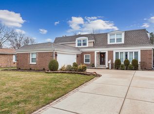 3315 Winnetka Rd, Glenview, IL 60026