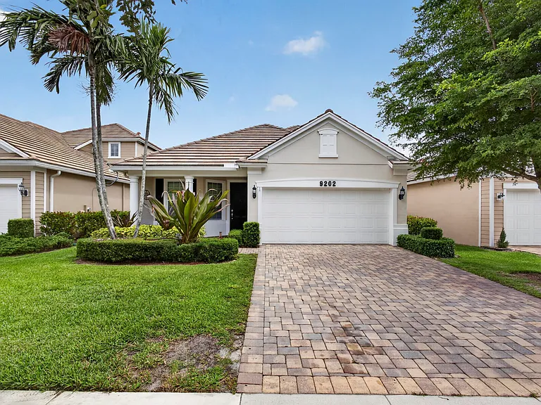 9202 Wrangler Dr — Photo 4