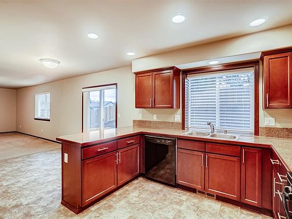 4th image of 28709 75th Dr NW