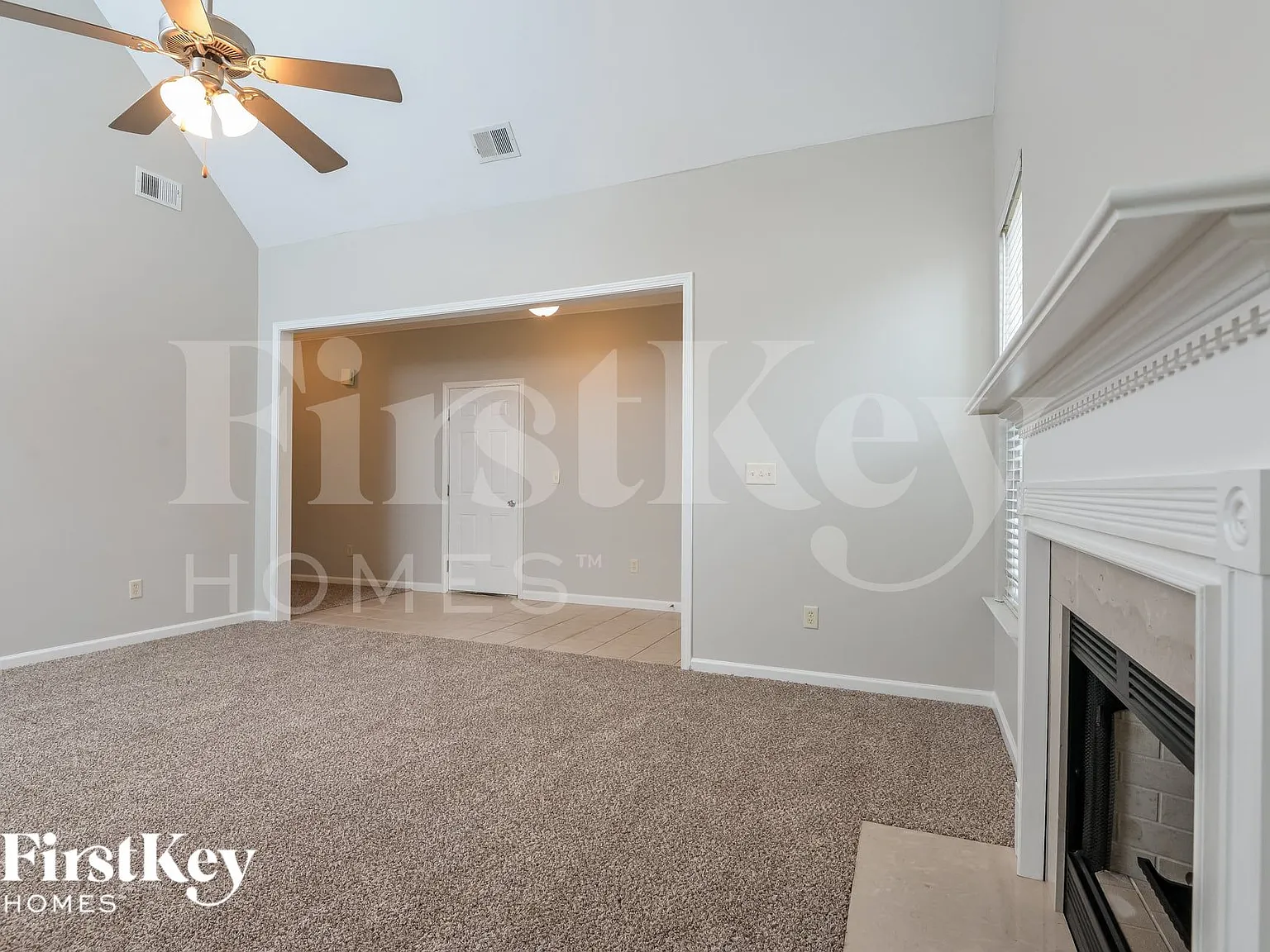 3 bed, 2.0 bath, 1605 sqft, $1,695 — Photo 4
