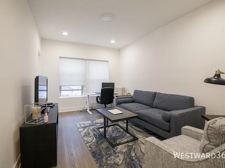 6203 N Glenwood Ave #3 — Photo 3