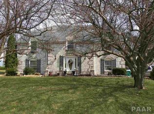 1208 Highview Rd, East Peoria, IL 61611