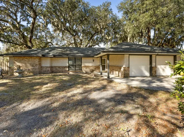 277 Cypress Ln, Saint Marys, GA 31558