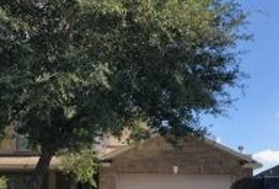 1st image of 1219 Imperial Lake Dr