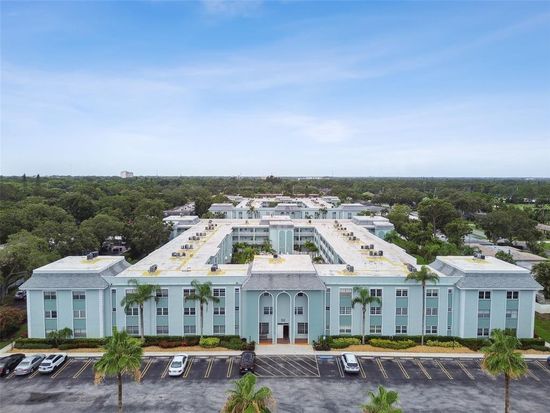 701 Poinsettia Rd APT 124, Belleair, FL 33756
