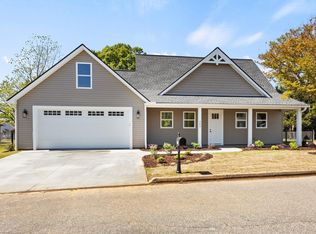 203 Delano Ave, Greer, SC 29650