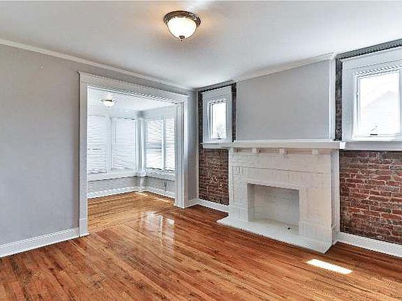 Upstairs Living room (main)