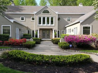 15 Round Hl, Holmdel, NJ 07733