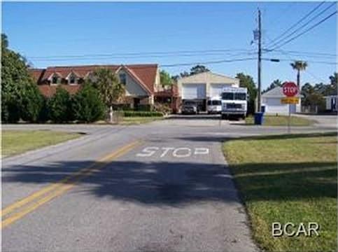 3rd image of 619 14th St