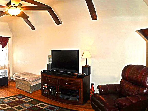 2nd image of 14953 26th Ave