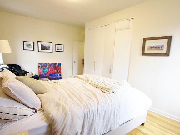 3rd image of 29 W 84th St APT 4C