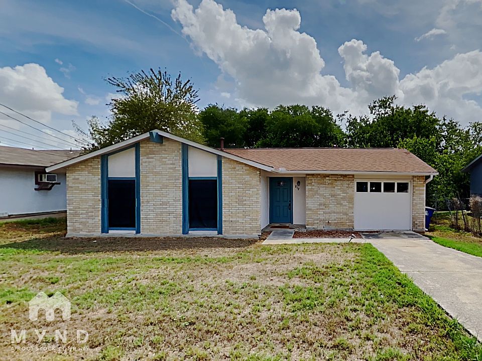 1st image of 812 Hickory Hill Dr
