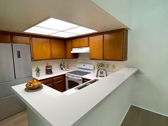 5th image of 436 S Marengo Ave APT 206