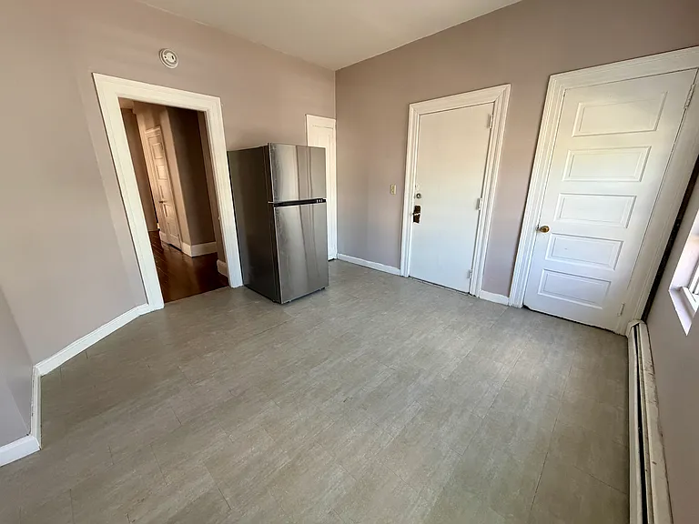11 Hanover St #2 — Photo 11