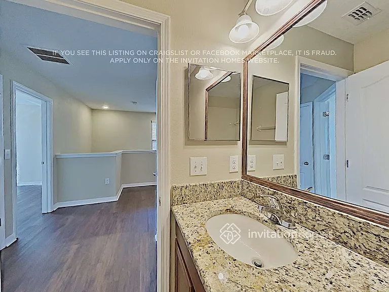 2729 Hampton Green Ln — Photo 20
