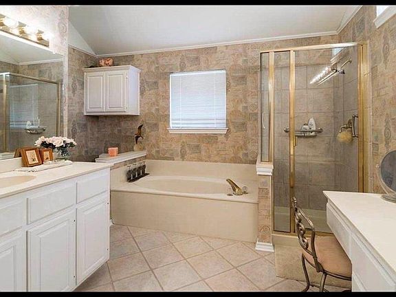 5th image of 4433 Jenning Dr