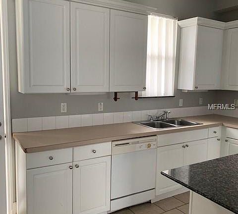 5th image of 602 Founders Dr