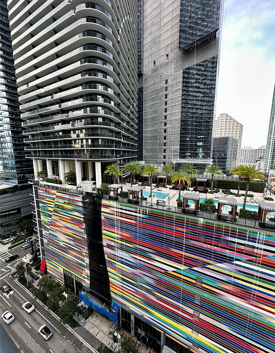 Brickell Heights East Con — Photo 4