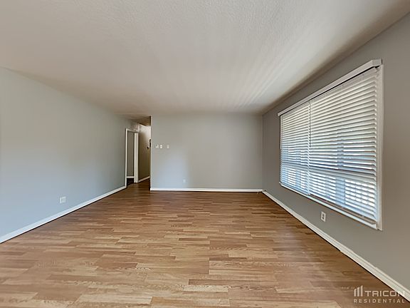 4th image of 1731 New Hampshire St