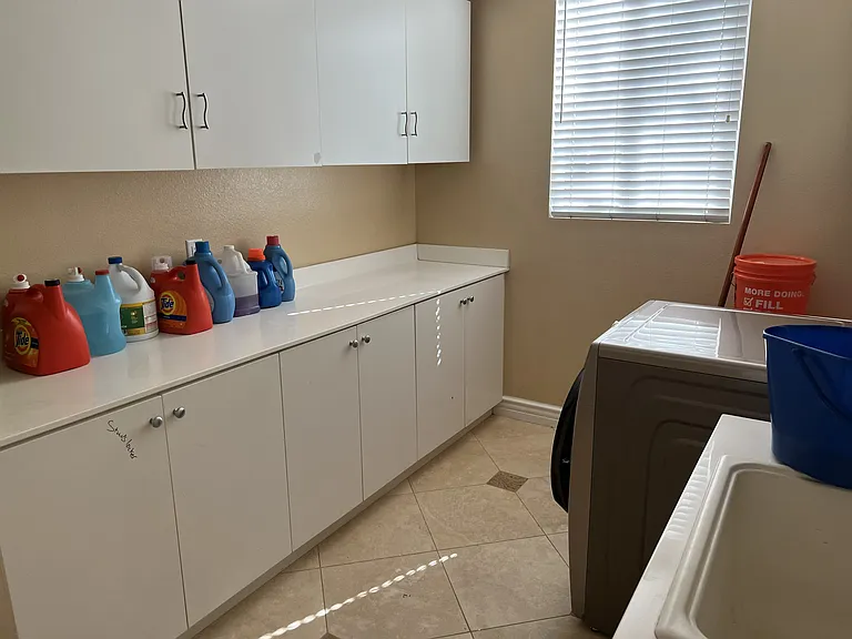 45009 Oakford Ct — Photo 10