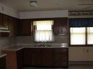 8636 Hwy E, Houston, MO 65483