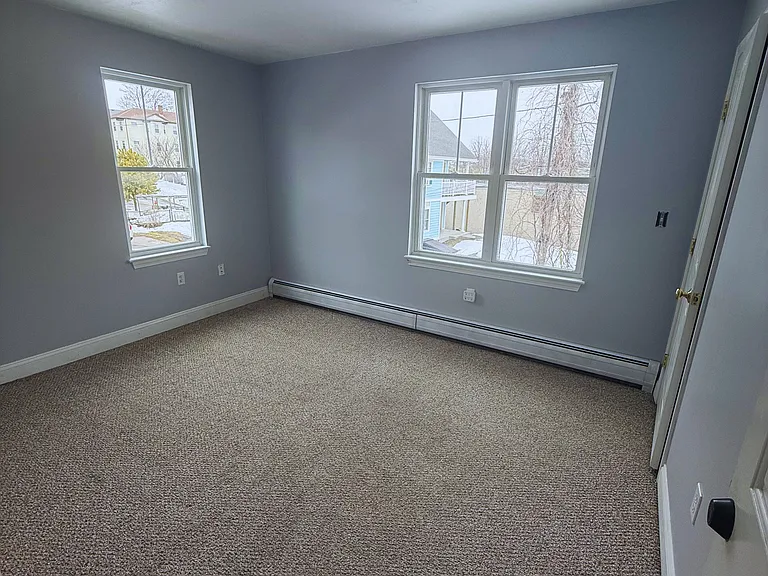 6 Hollis St — Photo 10
